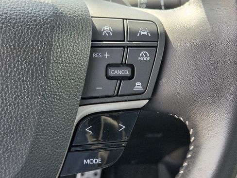 Used 2025 Toyota Camry SE FWD image 23