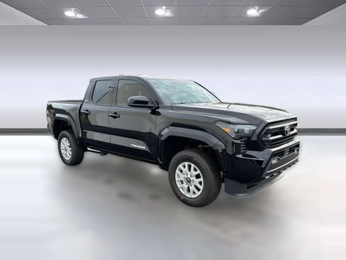 Used 2026 Toyota Tacoma SR5 AWD/4WD image 7