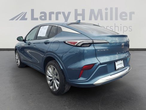 Used 2025 Buick Envista Avenir image 3