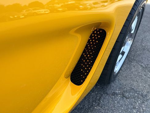 Used 2004 Chevrolet Corvette Z06 w/ Memory Package RWD image 45
