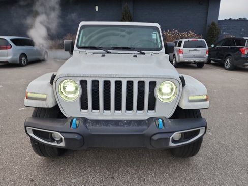 Used 2022 Jeep Wrangler Unlimited Sahara w/ Cold Weather Group image 2