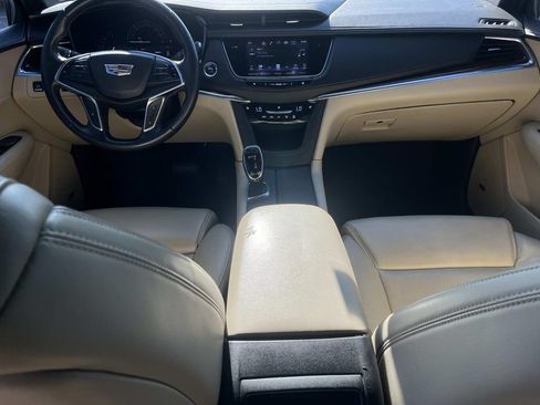 Used 2017 Cadillac XT5 Luxury FWD image 12