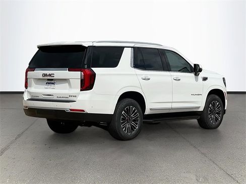 New 2026 GMC Yukon Elevation image 4