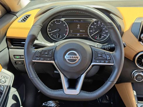 Used 2023 Nissan Sentra SV w/ SV Premium Package image 19