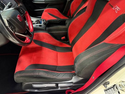 Used 2019 Honda Civic Type R image 23