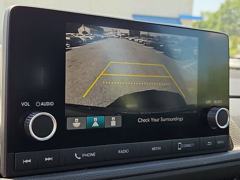 Used 2023 Honda CR-V LX image 18