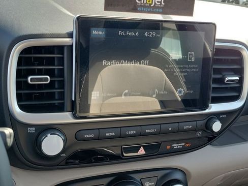 New 2026 Hyundai Venue SEL image 9