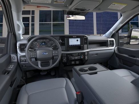 New 2026 Ford F250 XL w/ FX4 Off-Road Package AWD/4WD image 10