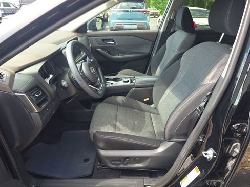 Used 2023 Nissan Rogue SV AWD/4WD image 11