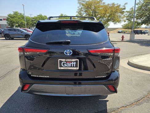 Used 2021 Toyota Highlander Limited AWD/4WD image 7