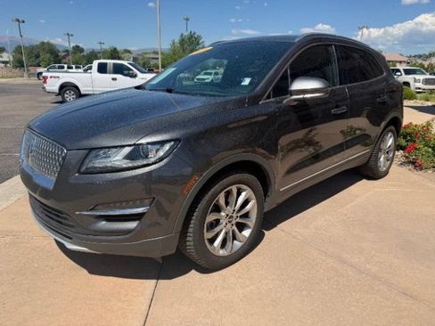 Used 2019 Lincoln MKC Select w/ Select Plus Package AWD/4WD image 10