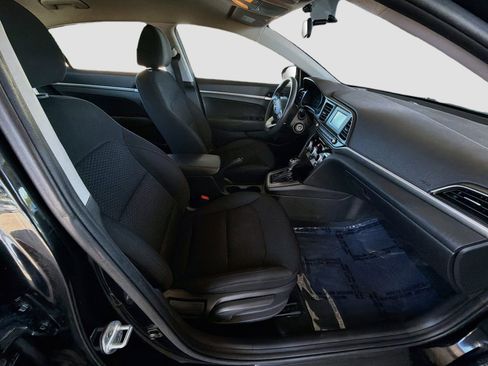 Used 2019 Hyundai Elantra SE w/ Cargo Package FWD image 28