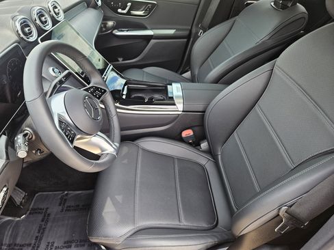 Certified 2026 Mercedes-Benz GLC 300 image 5