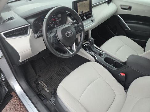 Certified 2023 Toyota Corolla Cross LE AWD/4WD image 15