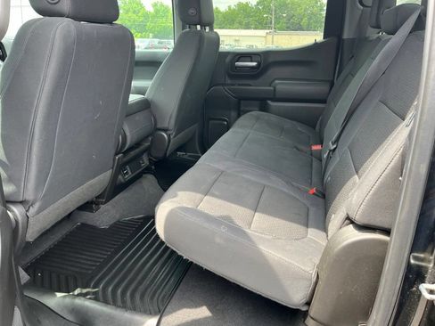 Used 2019 Chevrolet Silverado 1500 Custom Trail Boss w/ Custom Convenience Package AWD/4WD image 11
