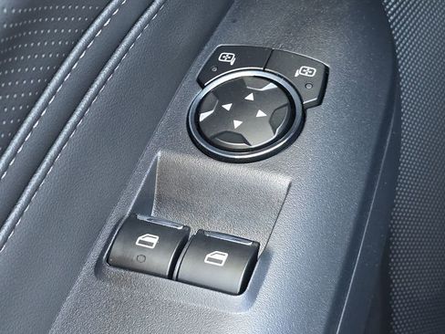 Used 2025 Ford Mustang GT Premium image 26