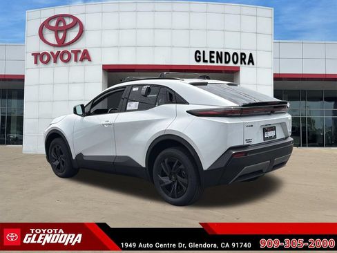 New 2026 Toyota C-HR AWD/4WD image 7