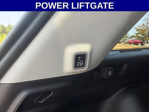 Certified 2023 Jeep Grand Cherokee Limited w/ Luxury Tech Group II AWD/4WD image 15