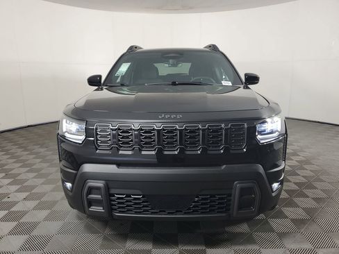 New 2026 Jeep Cherokee Laredo image 9