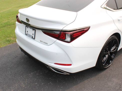 Used 2025 Lexus ES 350 w/ Technology Package FWD image 5
