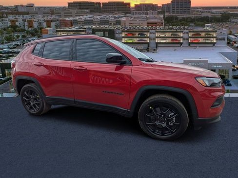New 2026 Jeep Compass Latitude image 1