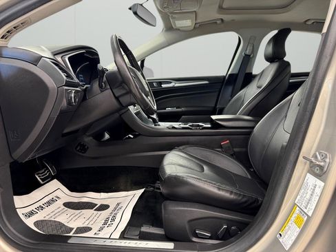 Used 2016 Ford Fusion Energi Titanium FWD image 9