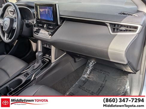 Certified 2025 Toyota Corolla Cross XLE AWD/4WD image 36