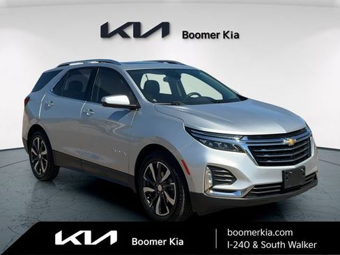 Used 2022 Chevrolet Equinox Premier FWD image 3