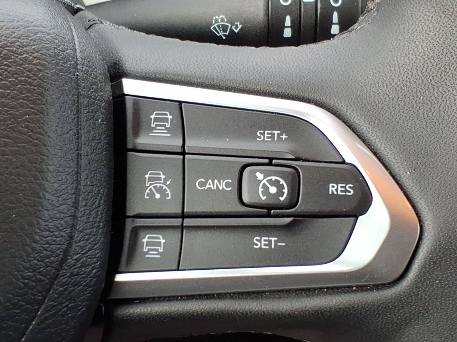 Used 2025 Jeep Compass Limited AWD/4WD image 24