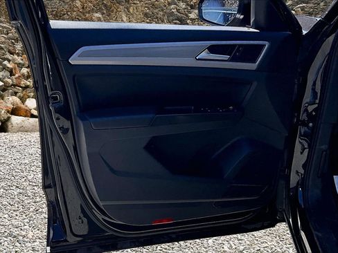 Used 2019 Volkswagen Atlas SE w/ Towing Package image 21