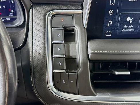 Used 2023 GMC Yukon SLT AWD/4WD image 17