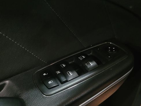 Used 2019 Dodge Charger SXT AWD/4WD image 27