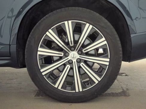 Used 2023 Volvo XC90 B6 Plus w/ Protection Package Premier AWD/4WD image 19