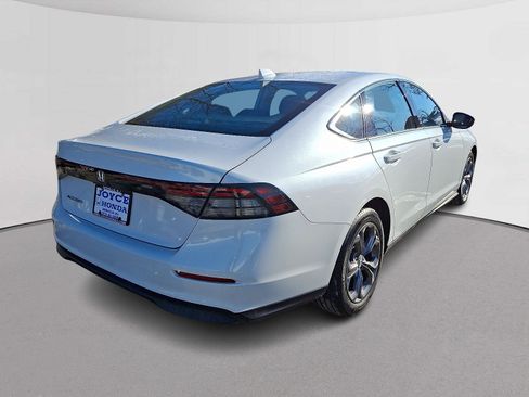 Certified 2023 Honda Accord EX image 10