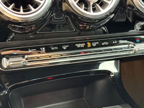 Used 2021 Mercedes-Benz CLA 250 image 19