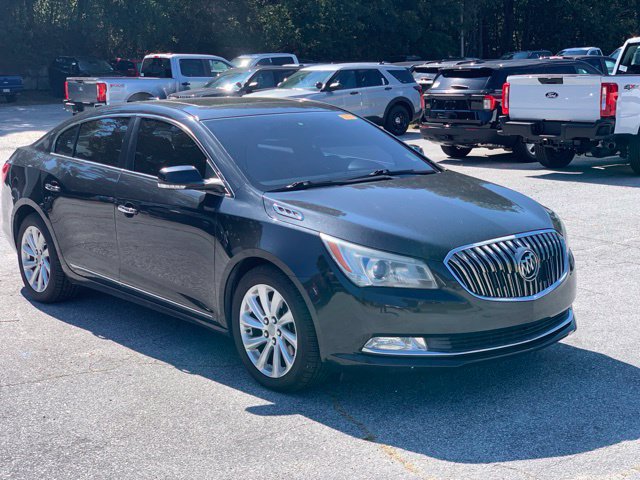 Used 2015 Buick LaCrosse Leather FWD image 2
