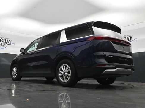 Used 2023 Kia Carnival LX FWD image 30
