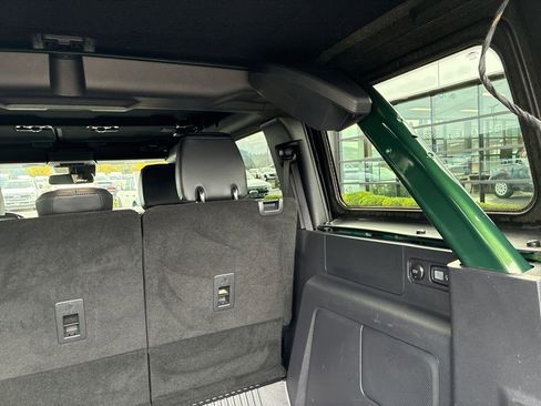 Used 2023 Ford Bronco Wildtrak image 25