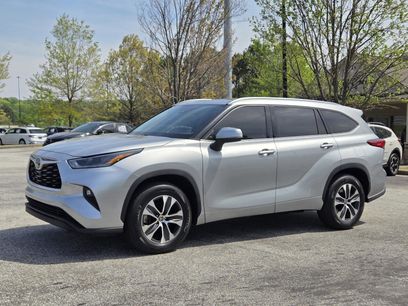 Used 2021 Toyota Highlander XLE