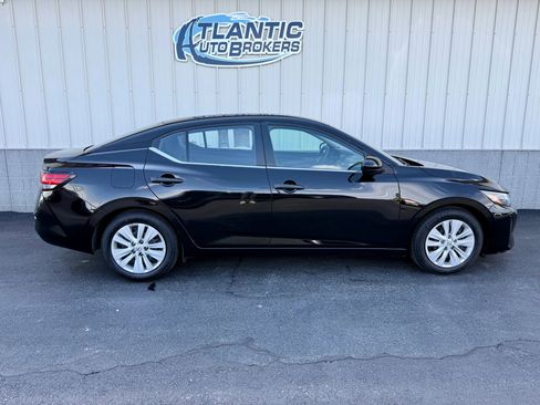 Used 2024 Nissan Sentra S image 3