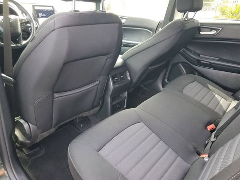 Used 2023 Ford Edge SE AWD/4WD image 14