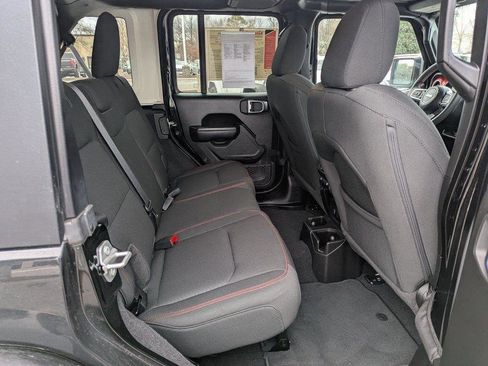 Used 2023 Jeep Wrangler Rubicon image 17