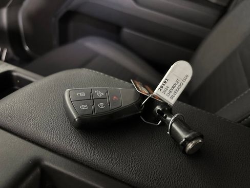 Used 2024 Chevrolet Silverado 1500 LT AWD/4WD image 21