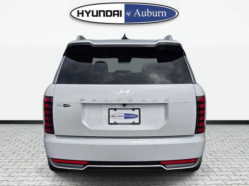 Certified 2026 Hyundai Palisade Calligraphy FWD image 6
