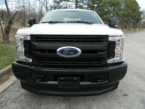 Used 2019 Ford F350 XL w/ Power Equipment Group image 2