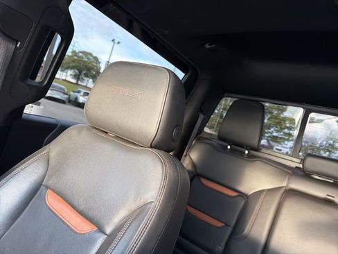 Used 2020 GMC Sierra 1500 AT4 w/ AT4 Premium Package image 19
