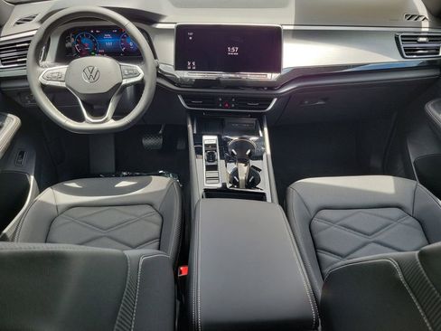 New 2026 Volkswagen Atlas Cross Sport SE FWD image 6