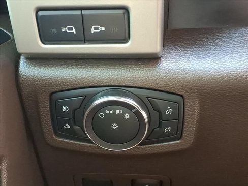 Used 2017 Ford F250 King Ranch w/ King Ranch Ultimate Package AWD/4WD image 11