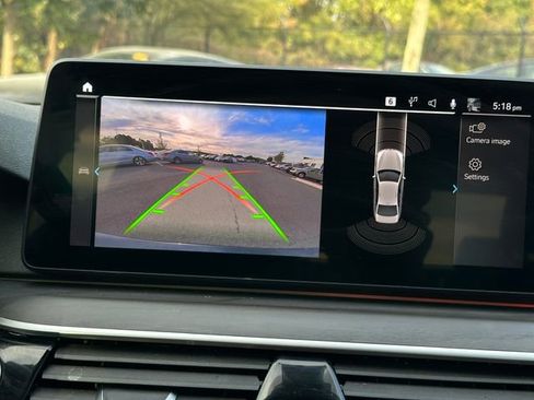 Used 2022 BMW 530i xDrive 530i xDrive w/ Luxury Seating Package image 21