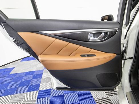 Used 2024 INFINITI Q50 Sensory image 10